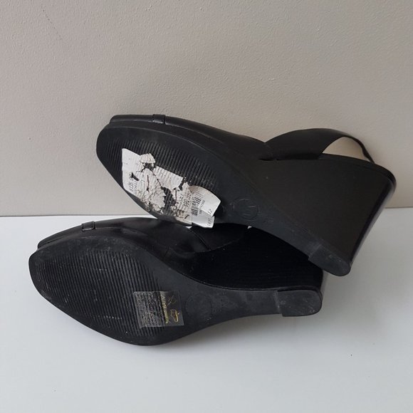 Michael Kors Leather Wedges - Picture 10 of 11